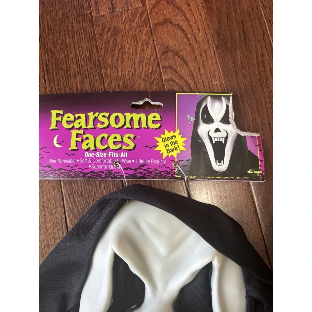 New with tags Ghostface Scream  Mask Fearsome Faces Cotton Shroud Glow Dark